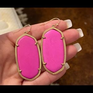 Kendra Scott Danielle magenta pink earrings